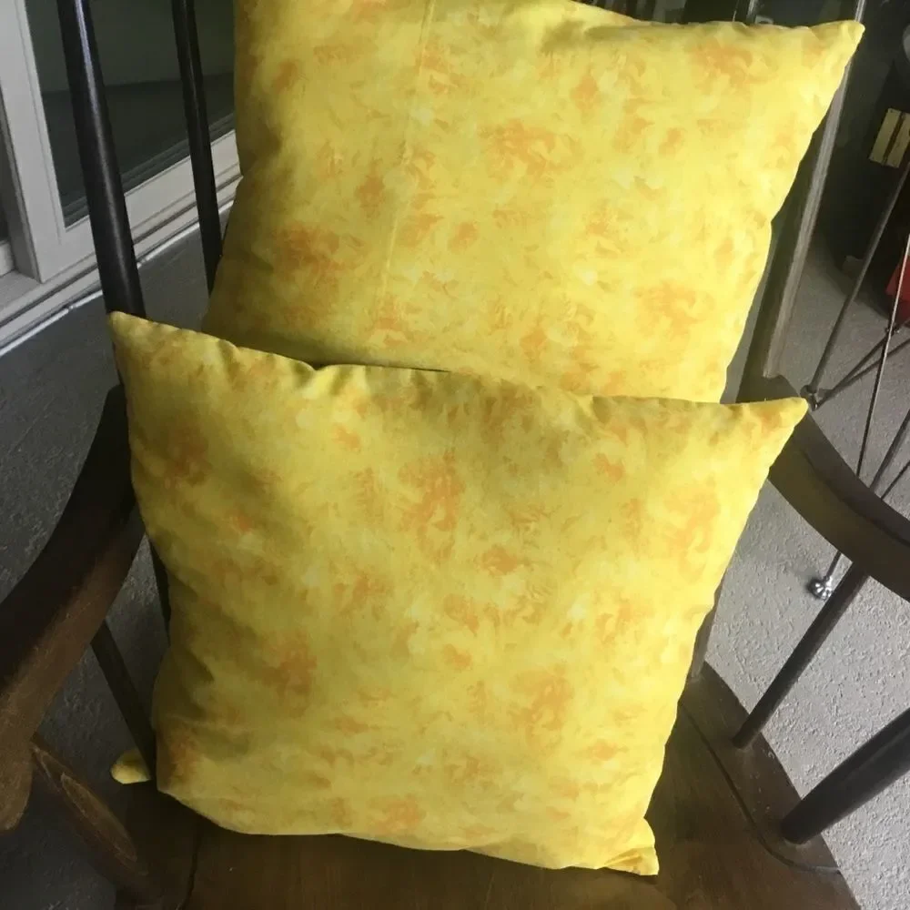 CLOSEOUT SALE $20NWT Set of Two Hand Crafted, Quilted “Bee Hive” Pillows.